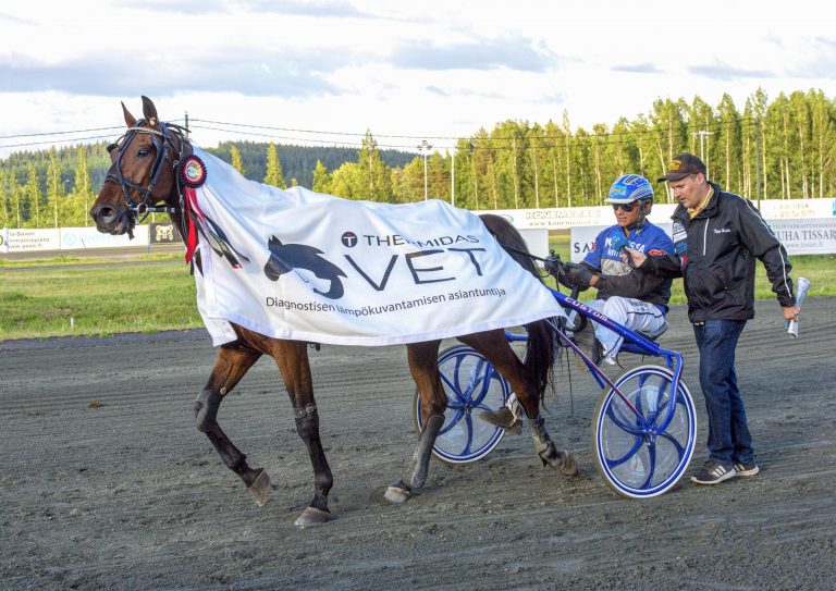 Surprise Leader Kuopiossa TherMidas VET nimikkolähdön voittoon